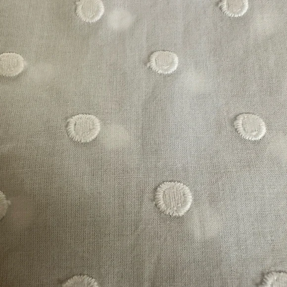 Ann Taylor White Swiss Dot Ruffle Sleeve Top Size M 100% Cotton Blouse NWT - Picture 6 of 12